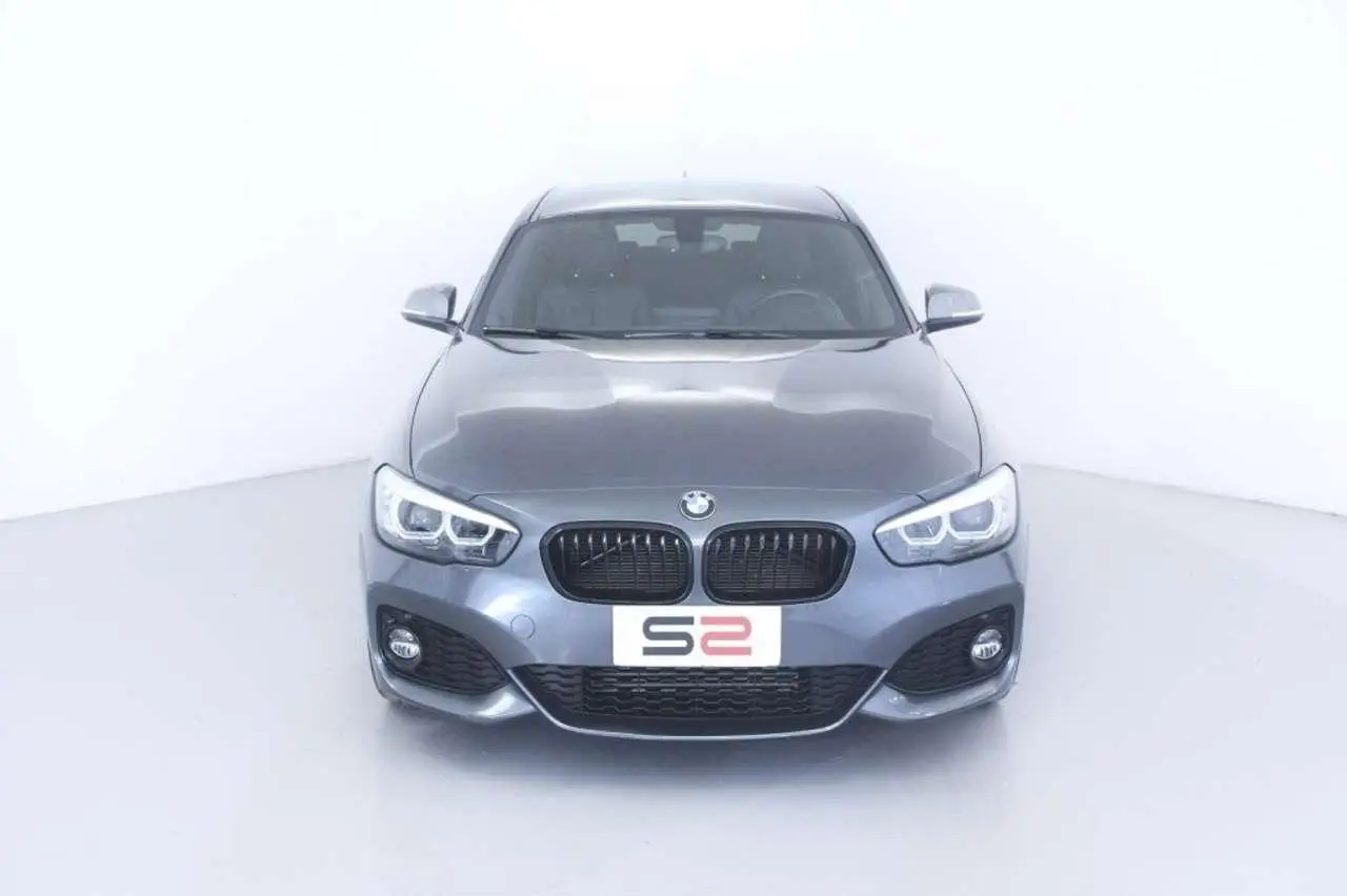 Photo 1 : Bmw Serie 1 2018 Diesel