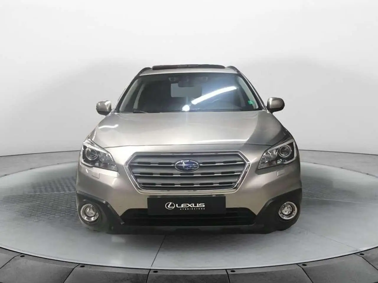 Photo 1 : Subaru Outback 2015 Essence