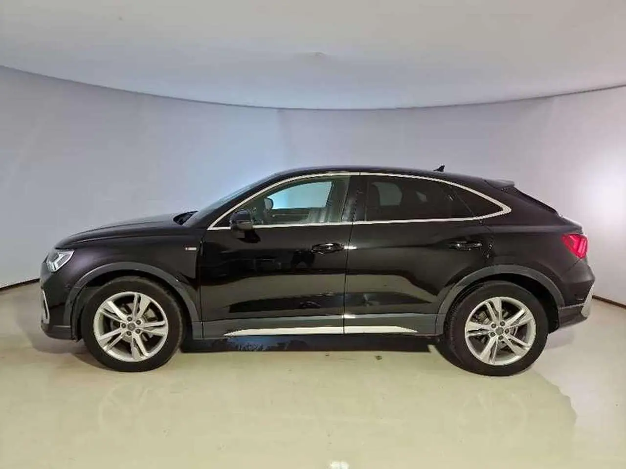 Photo 1 : Audi Q3 2020 Diesel