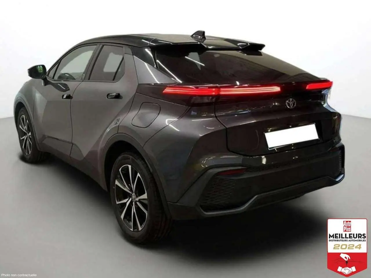 Photo 1 : Toyota C-hr 2024 Hybrid