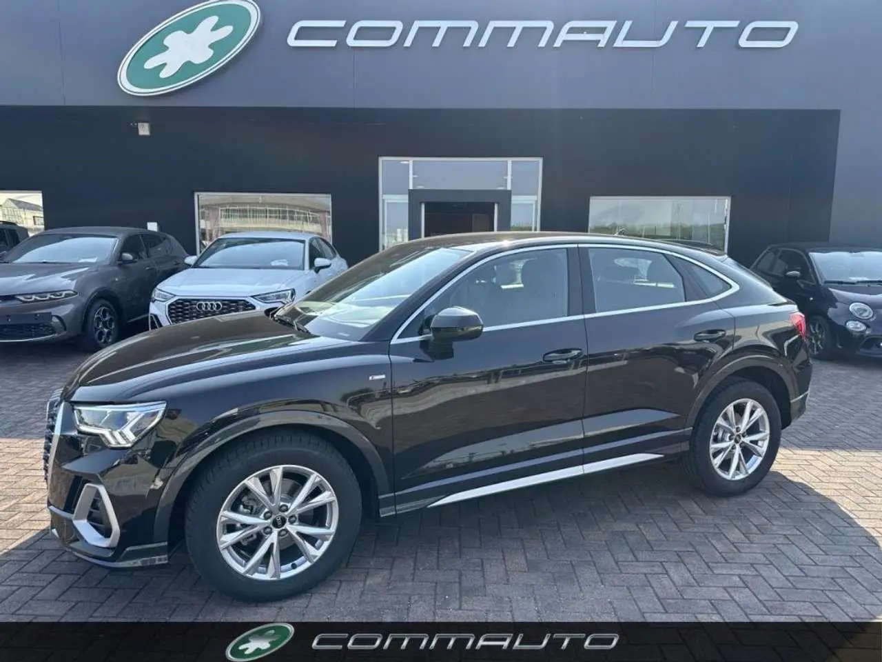 Photo 1 : Audi Q3 2024 Diesel