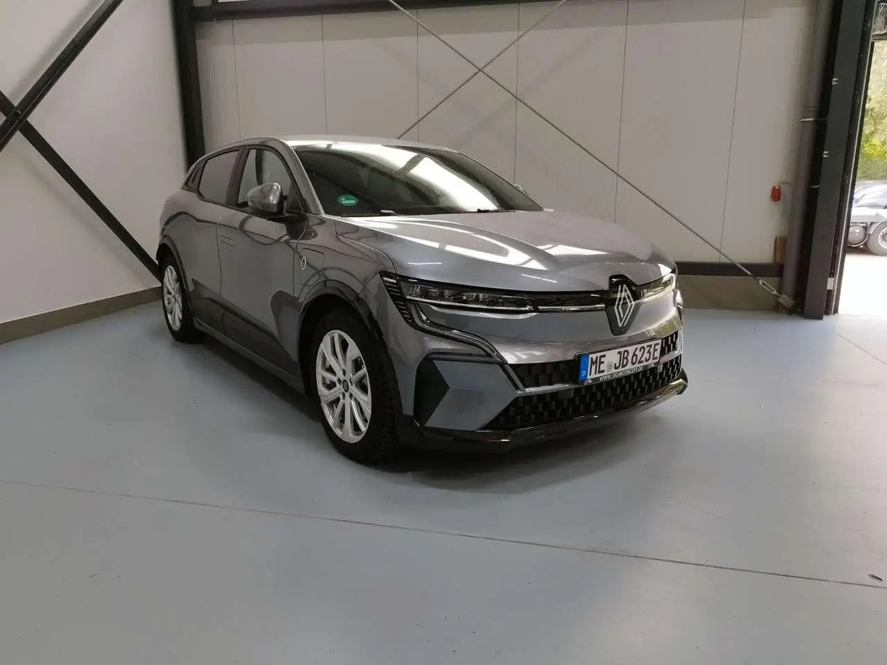 Photo 1 : Renault Megane 2022 Électrique