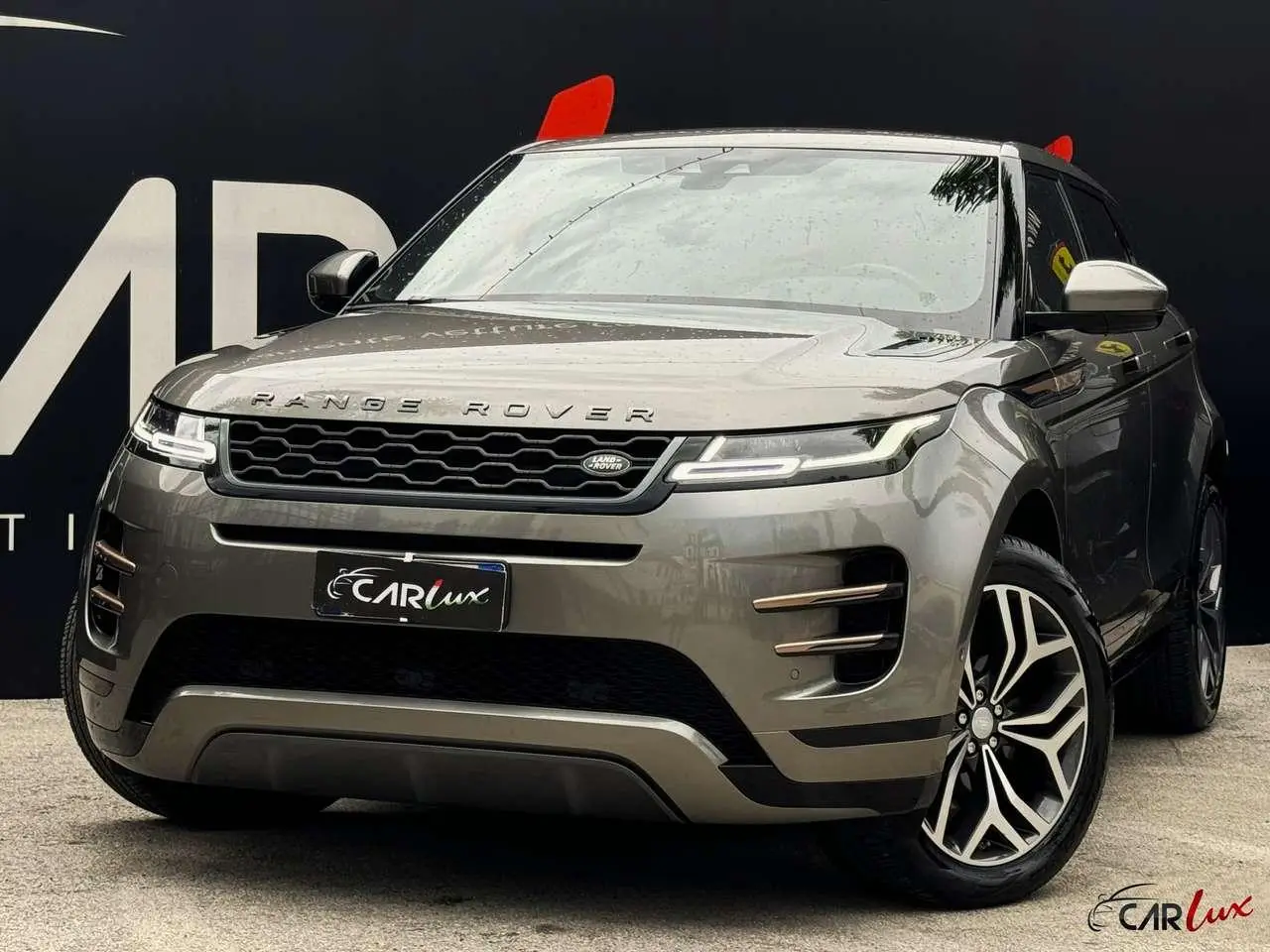 Photo 1 : Land Rover Range Rover Evoque 2019 Hybrid