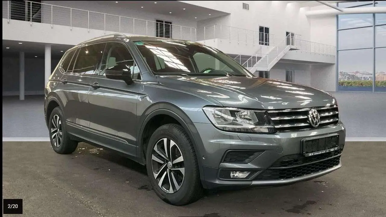 Photo 1 : Volkswagen Tiguan 2020 Petrol