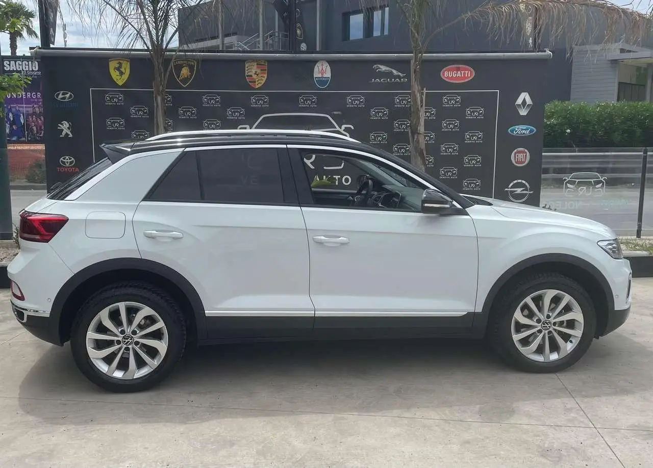 Photo 1 : Volkswagen T-roc 2023 Diesel