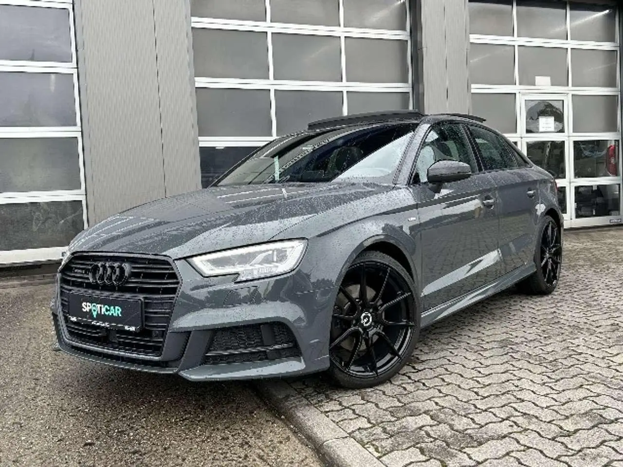 Photo 1 : Audi A3 2017 Petrol