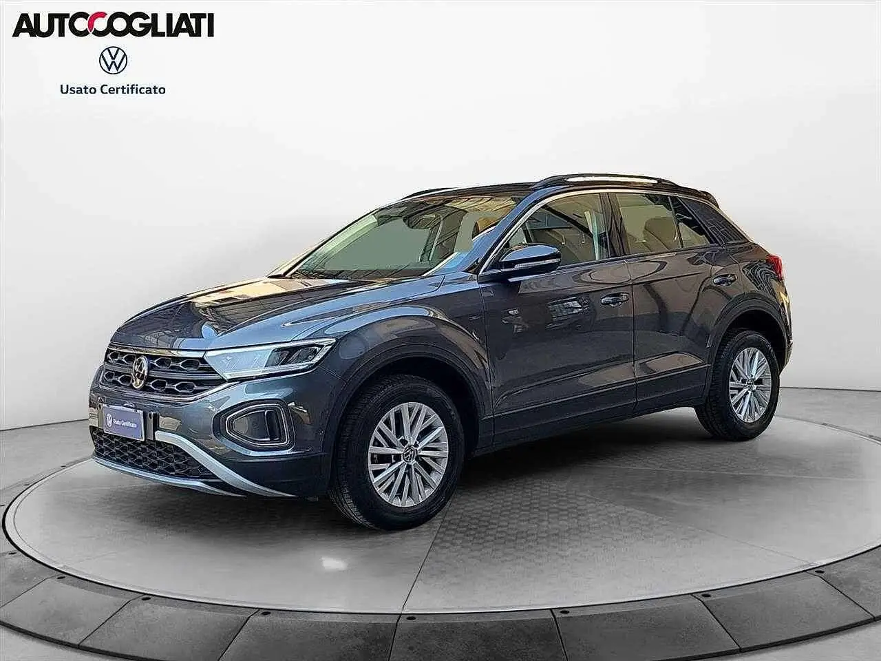 Photo 1 : Volkswagen T-roc 2024 Petrol