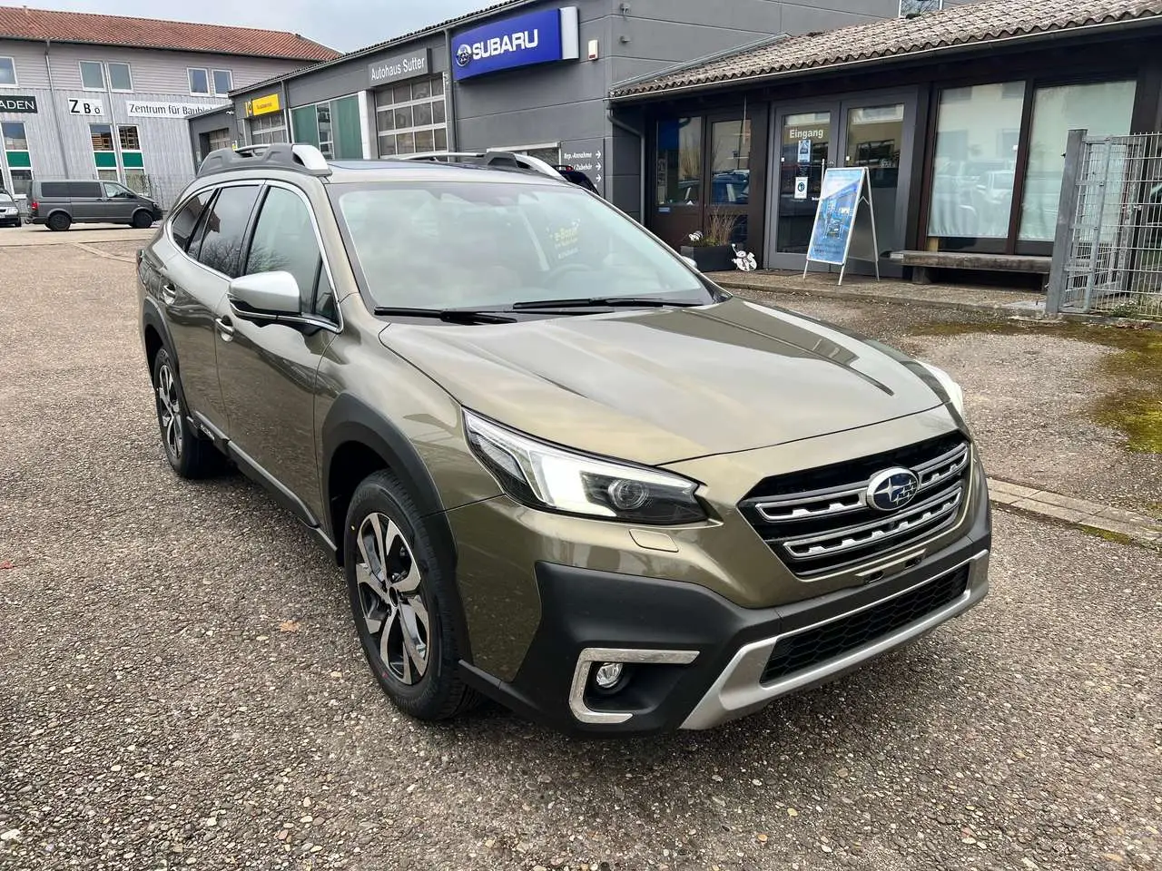 Photo 1 : Subaru Outback 2023 Petrol