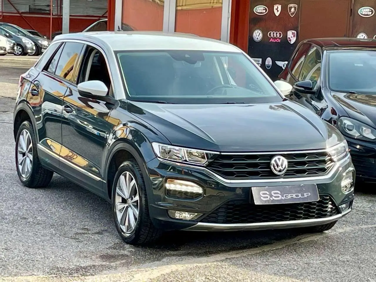 Photo 1 : Volkswagen T-roc 2018 Petrol