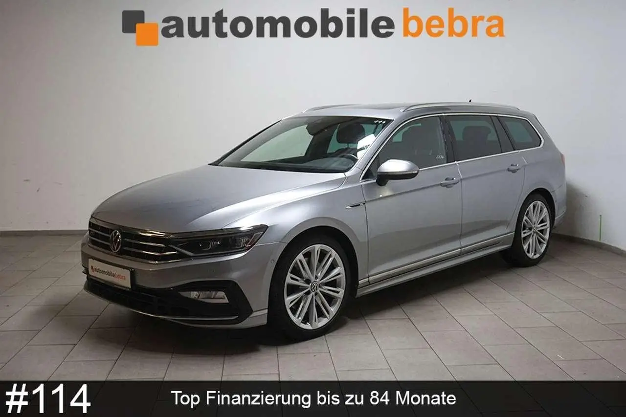 Photo 1 : Volkswagen Passat 2021 Petrol