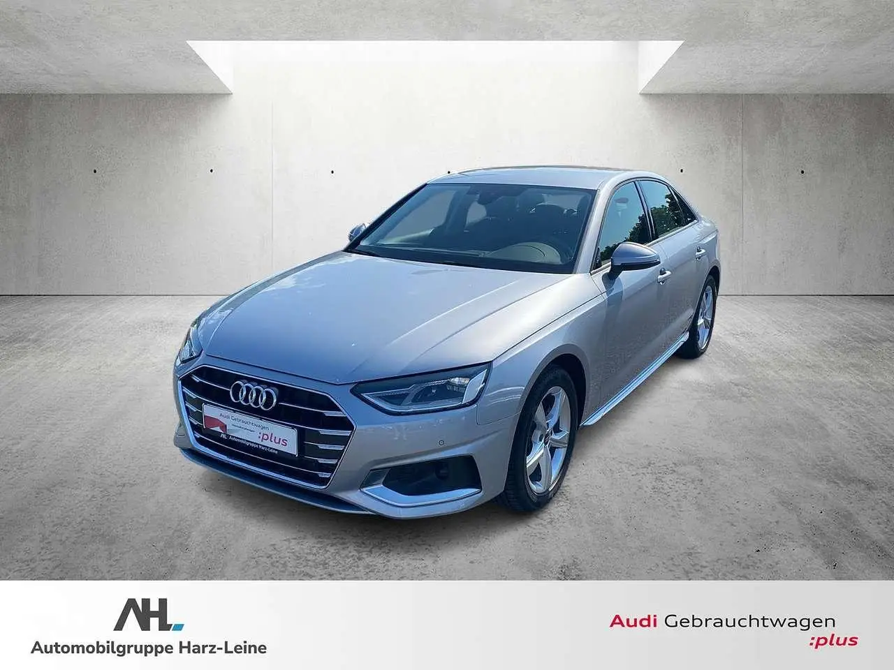 Photo 1 : Audi A4 2022 Petrol