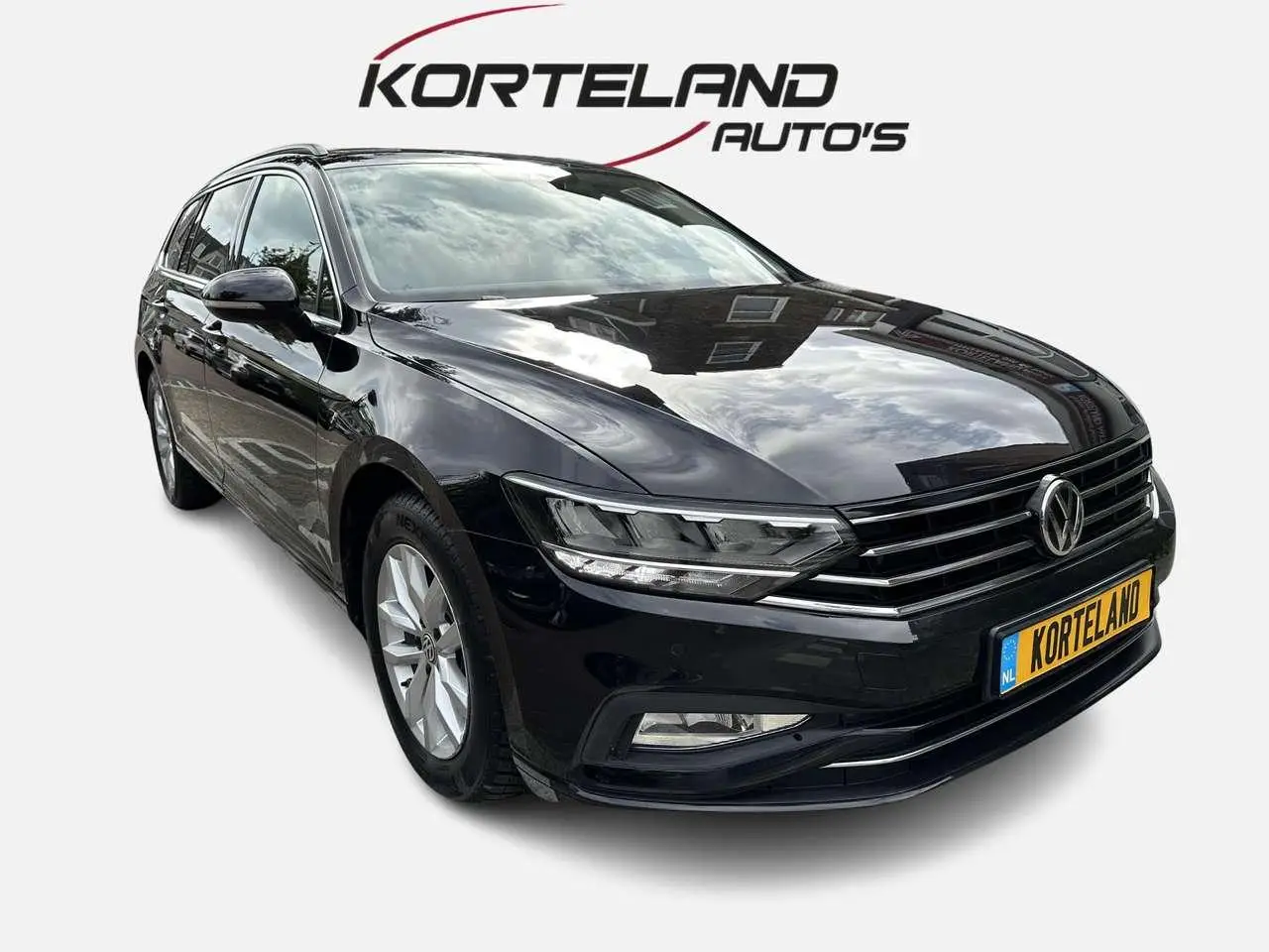 Photo 1 : Volkswagen Passat 2020 Petrol