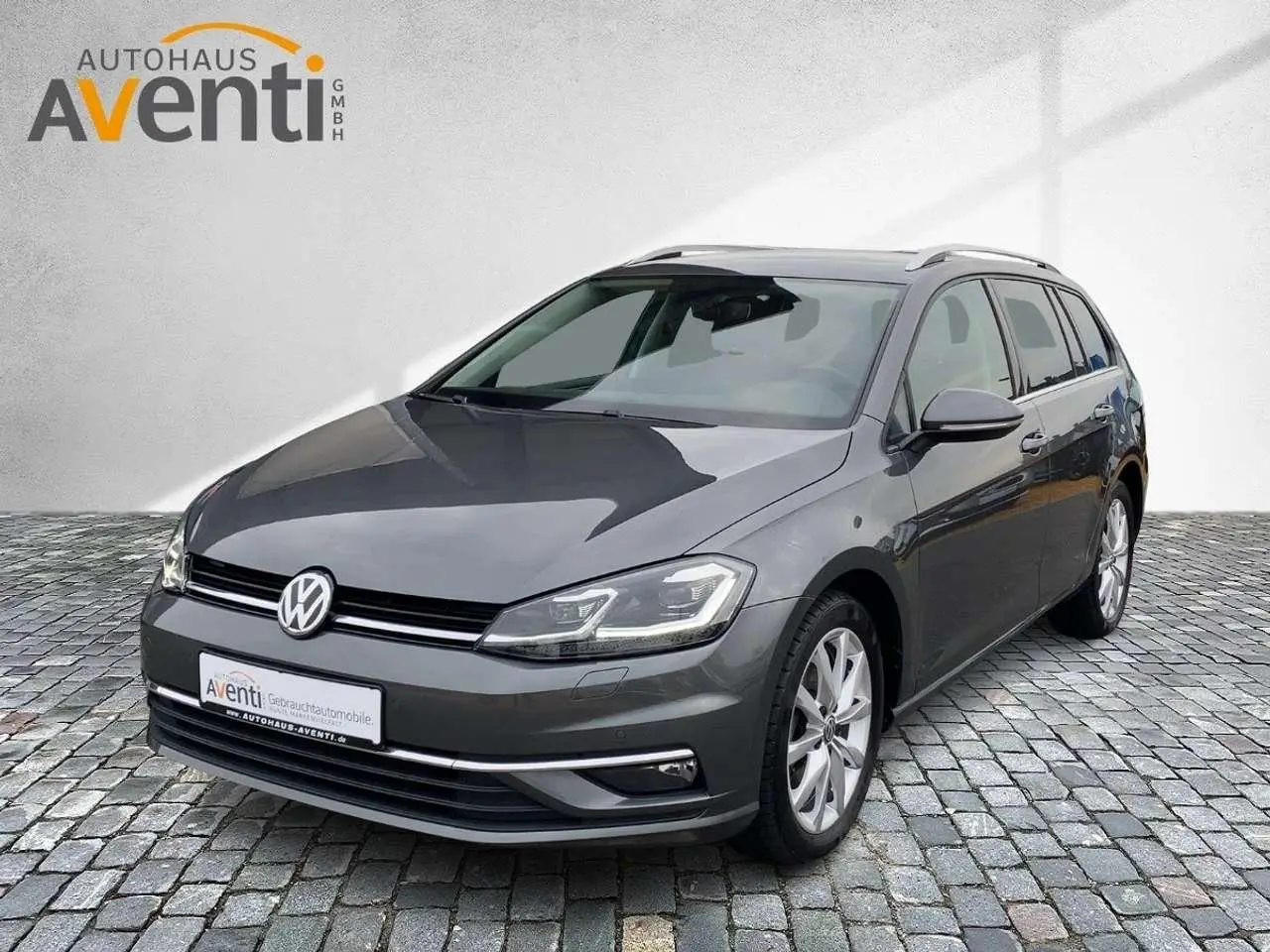 Photo 1 : Volkswagen Golf 2019 Petrol