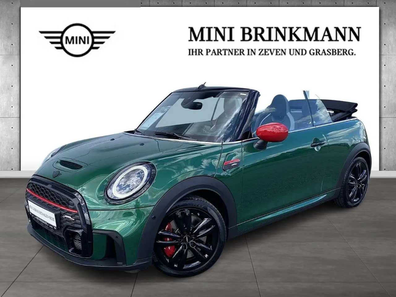 Photo 1 : Mini John Cooper Works 2023 Essence