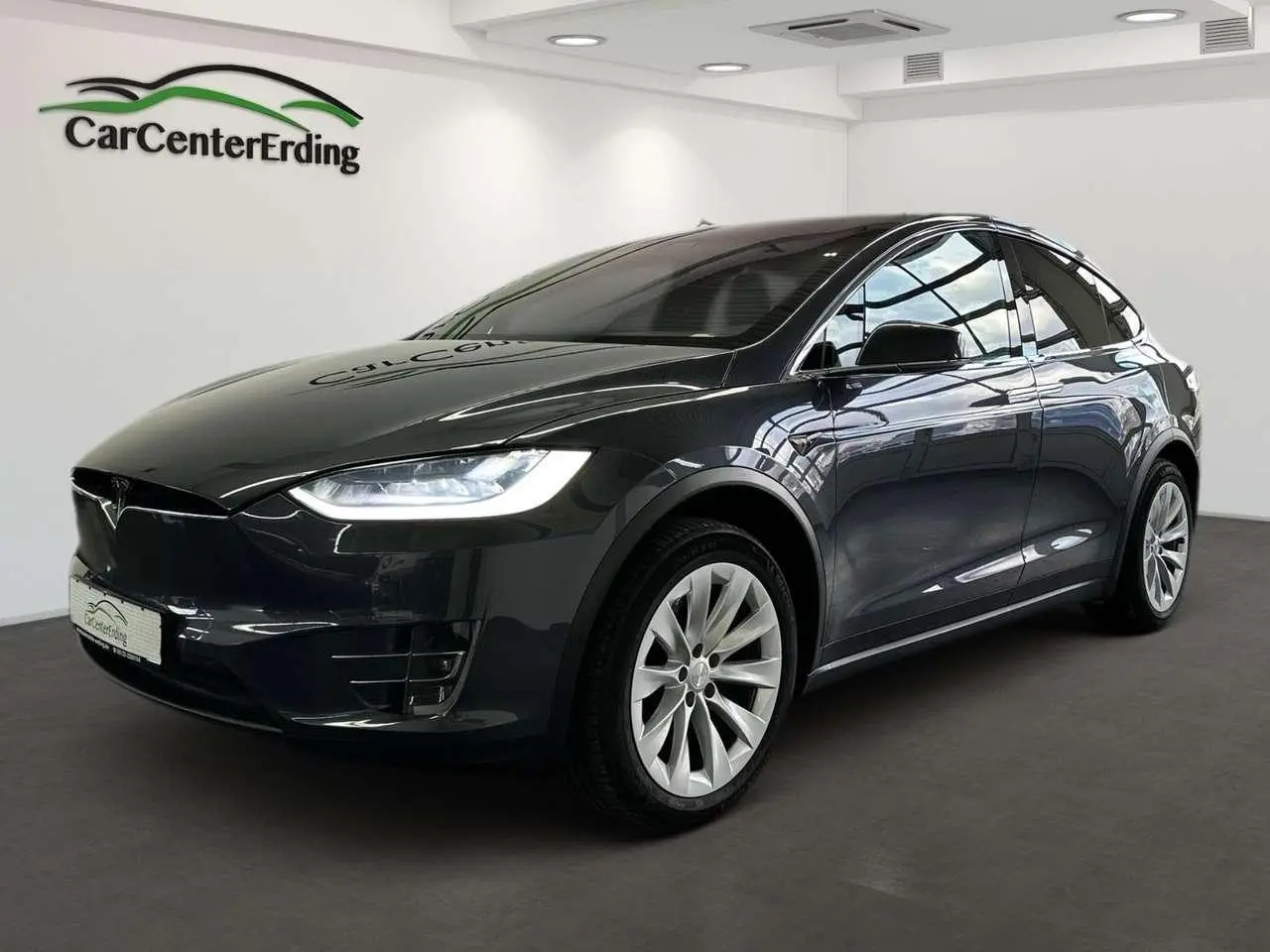 Photo 1 : Tesla Model X 2017 Électrique