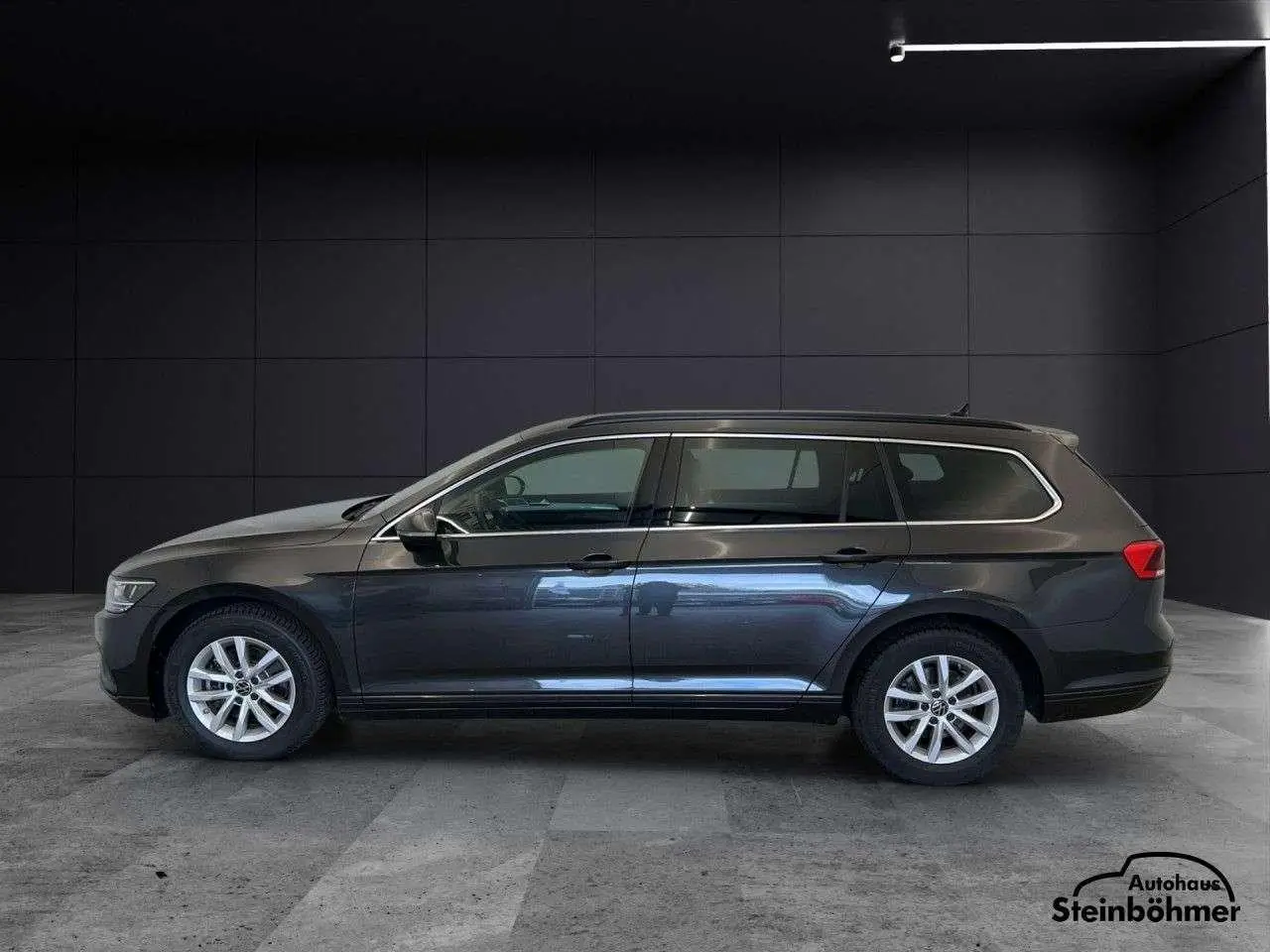 Photo 1 : Volkswagen Passat 2023 Essence