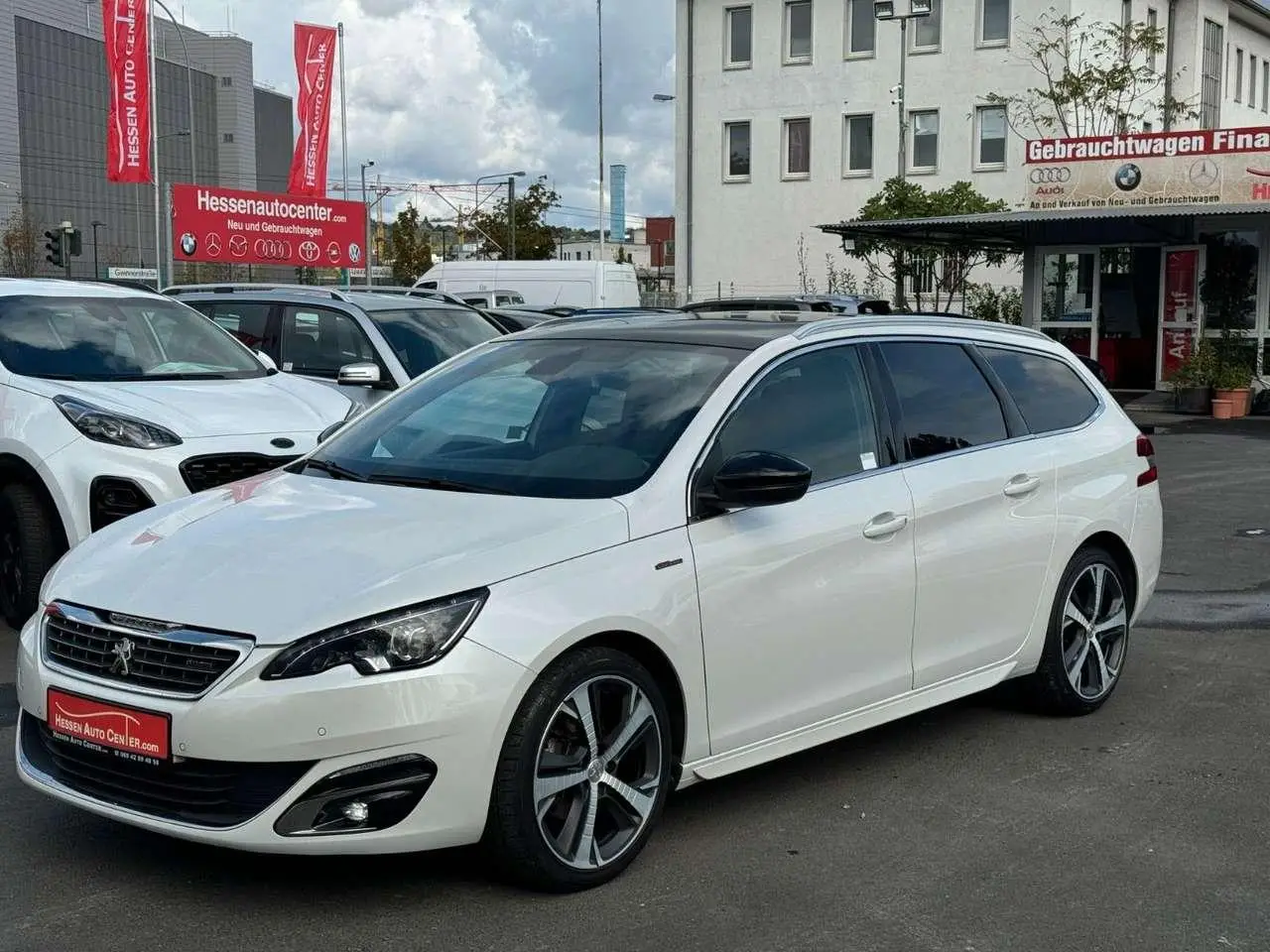 Photo 1 : Peugeot 308 2015 Essence