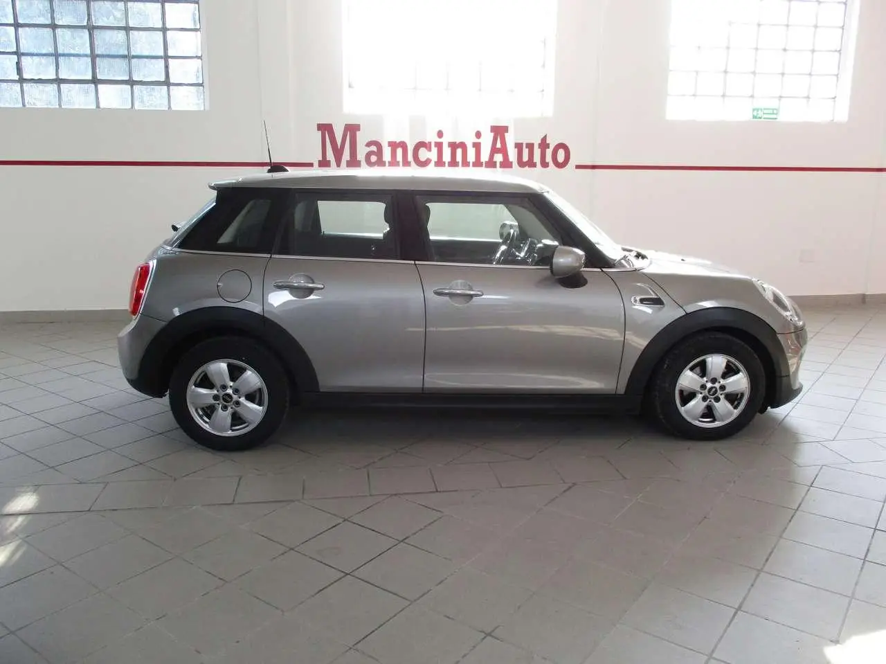 Photo 1 : Mini Cooper 2020 Petrol