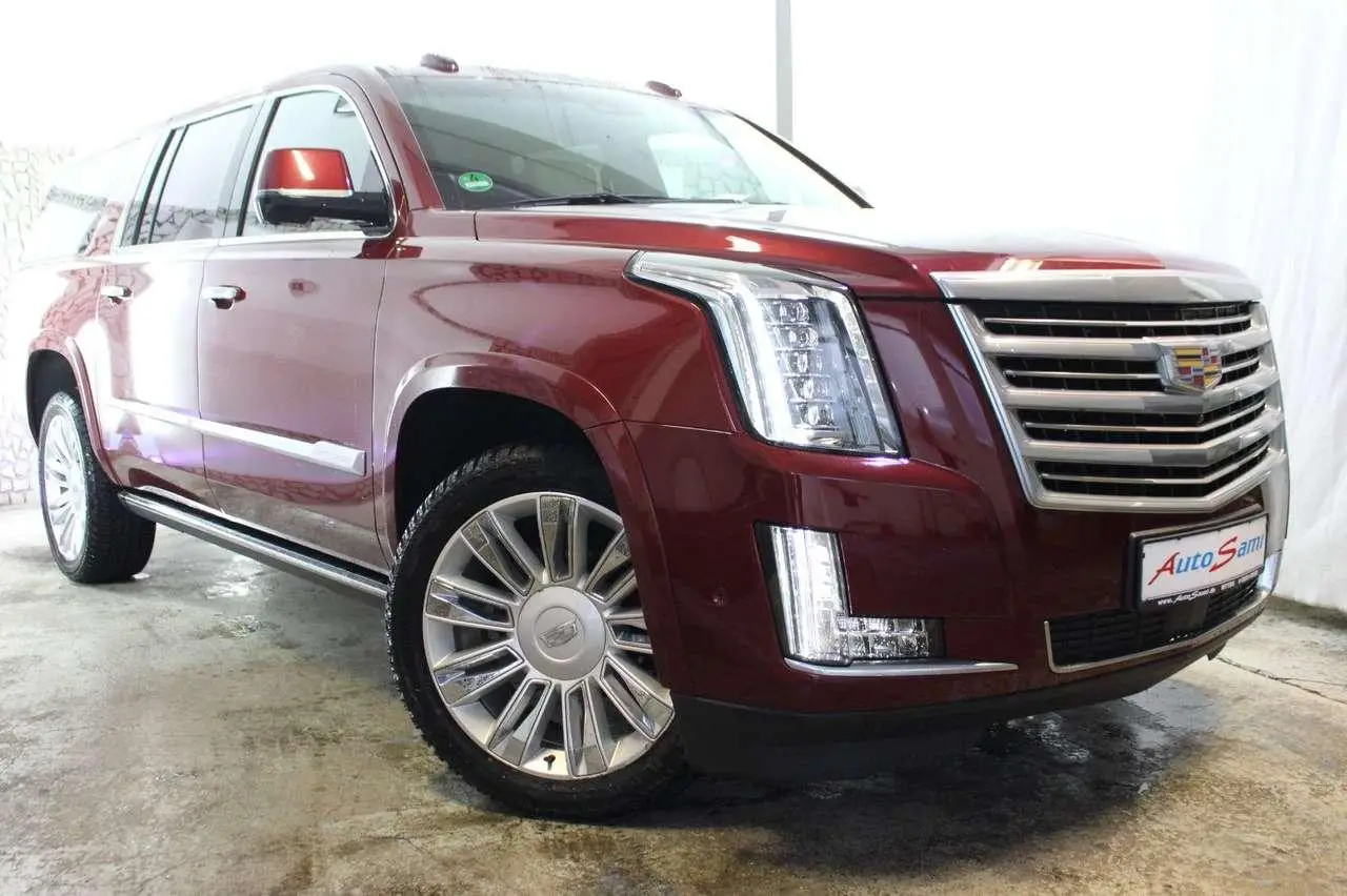 Photo 1 : Cadillac Escalade 2018 Petrol