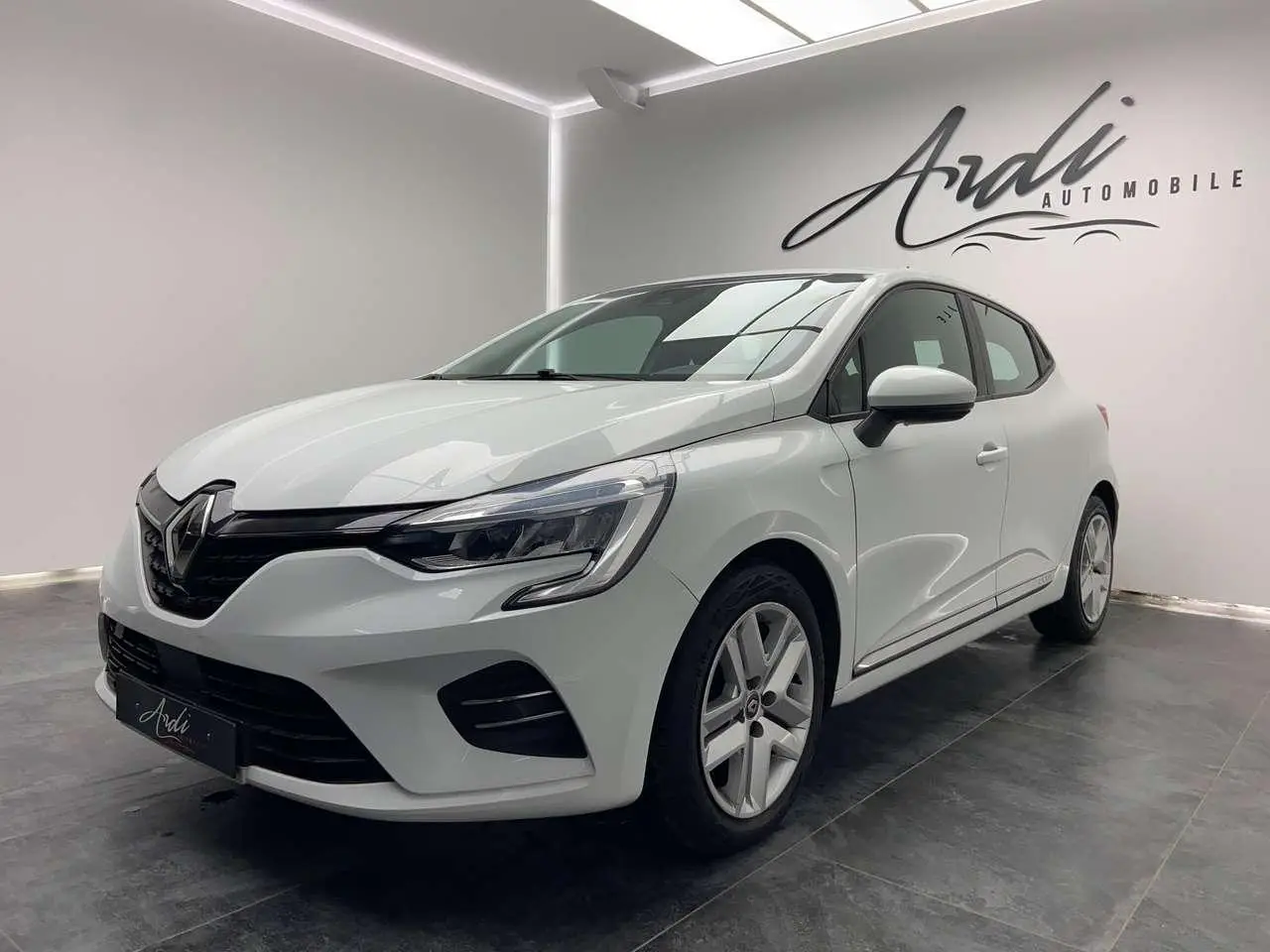 Photo 1 : Renault Clio 2019 Essence