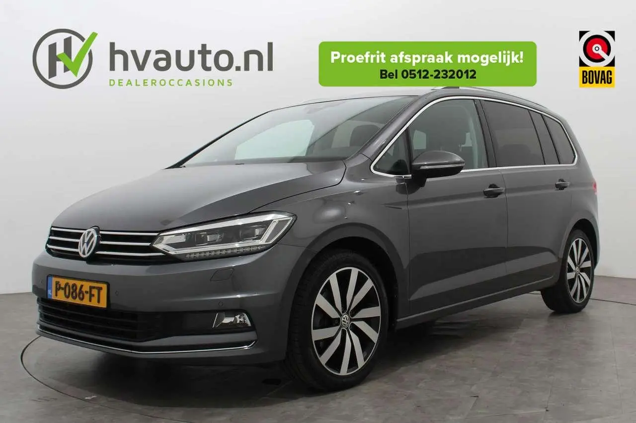 Photo 1 : Volkswagen Touran 2017 Essence