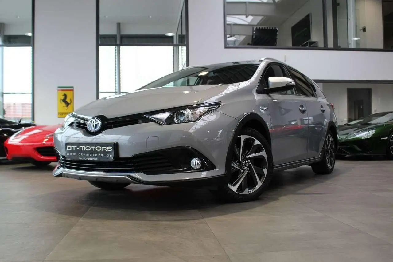 Photo 1 : Toyota Auris 2018 Hybrid