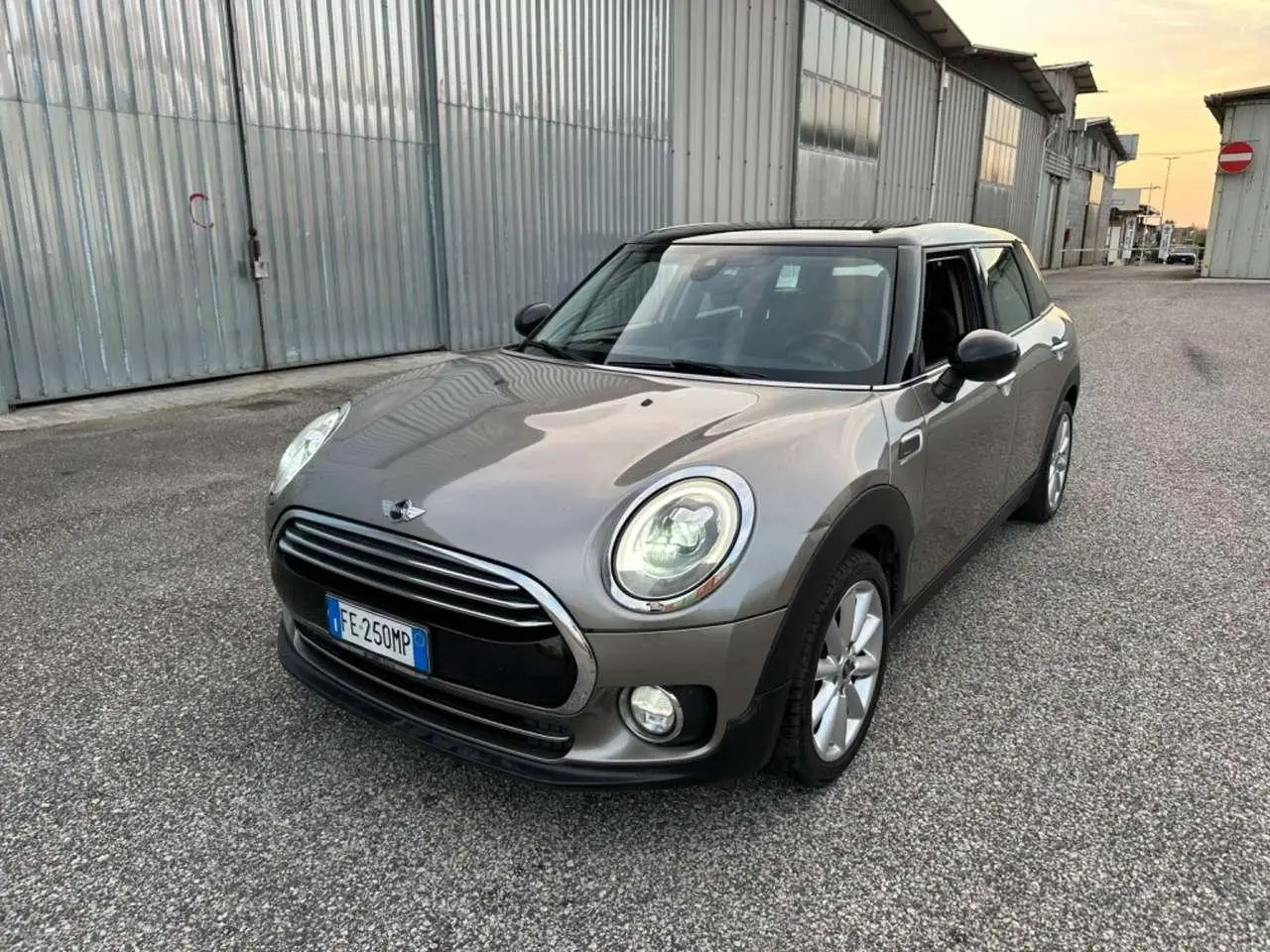 Photo 1 : Mini Cooper 2017 Diesel