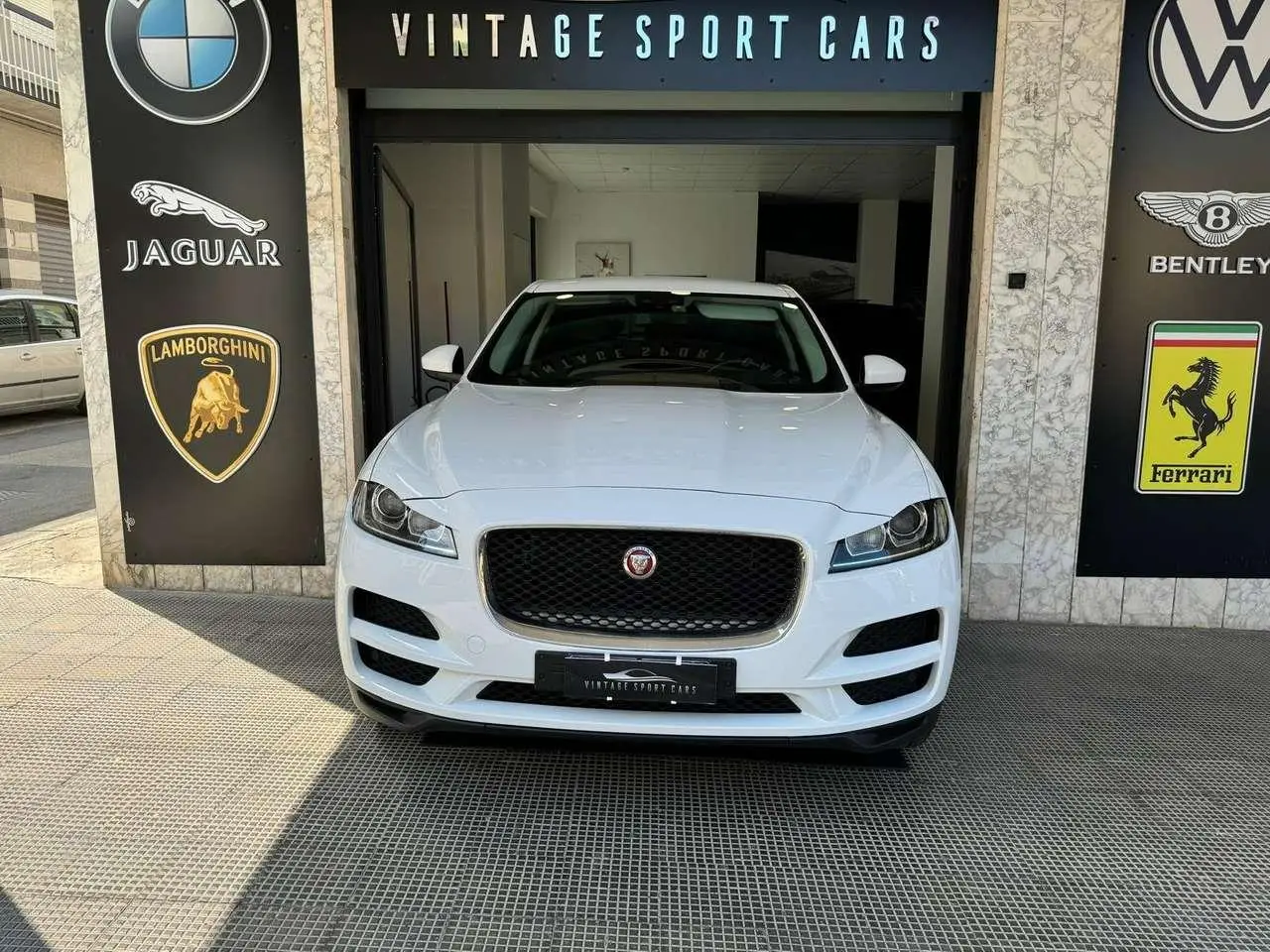 Photo 1 : Jaguar F-pace 2017 Diesel