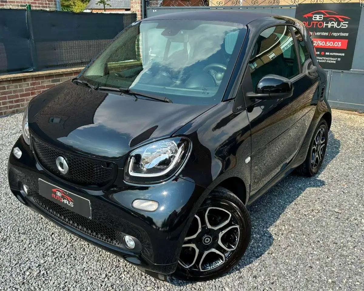 Photo 1 : Smart Fortwo 2016 Petrol