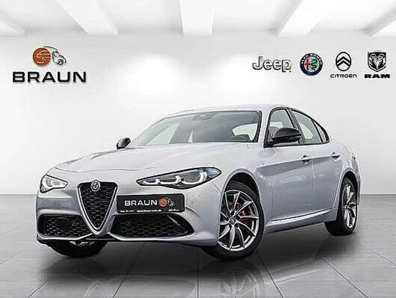 Photo 1 : Alfa Romeo Giulia 2023 Essence