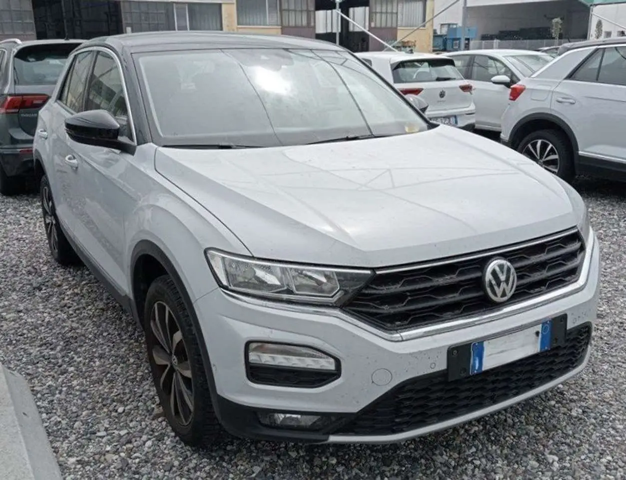 Photo 1 : Volkswagen T-roc 2019 Essence