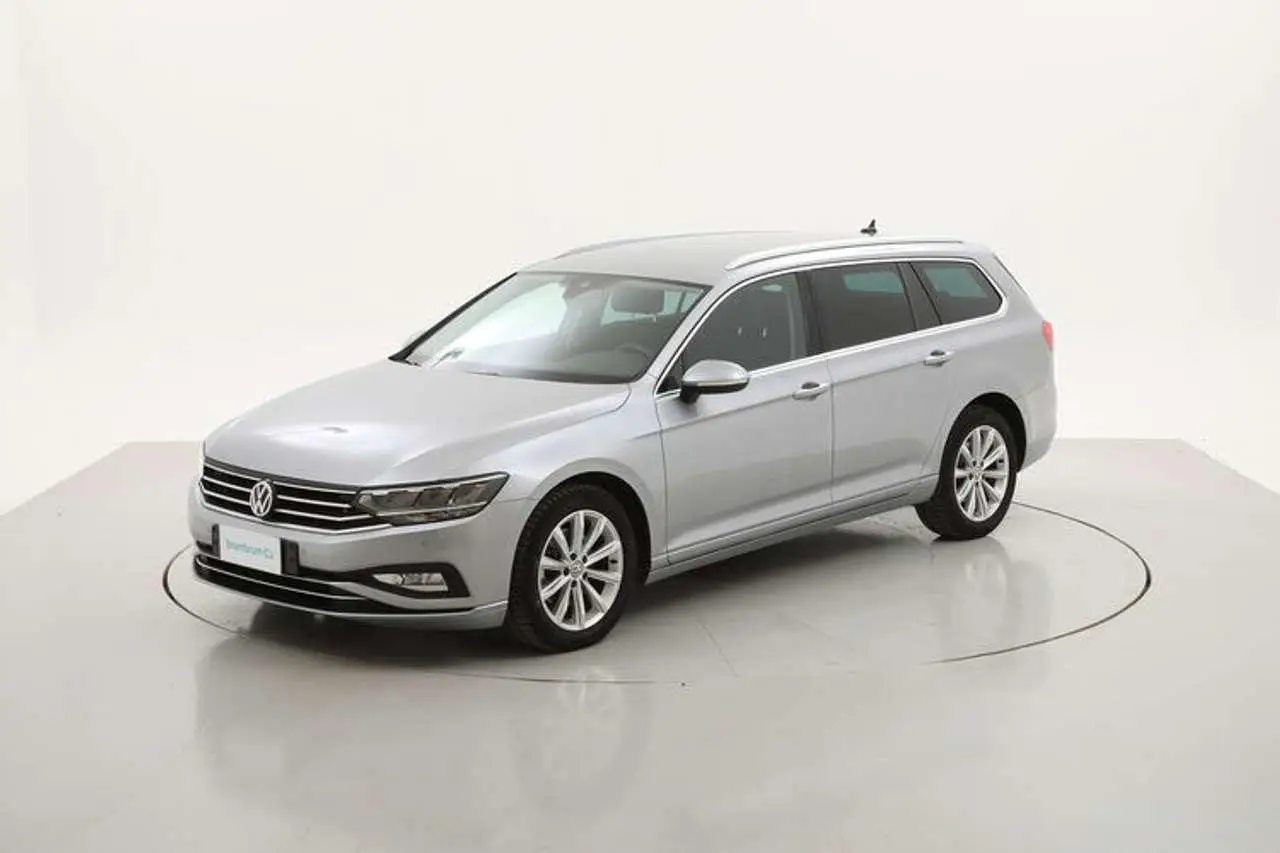 Photo 1 : Volkswagen Passat 2020 Diesel