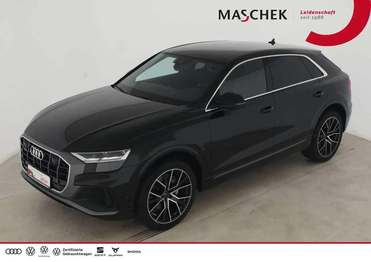 Photo 1 : Audi Q8 2021 Diesel