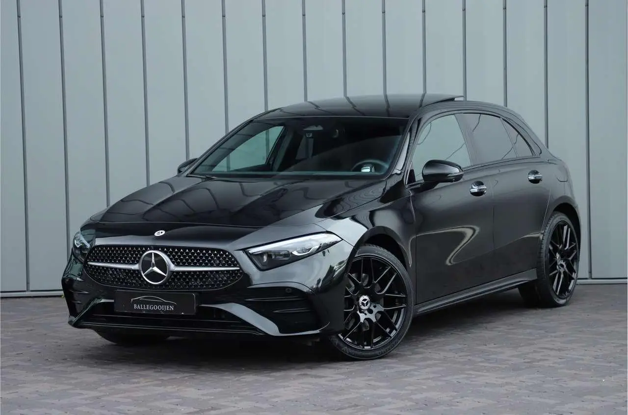 Photo 1 : Mercedes-benz Classe A 2023 Hybride