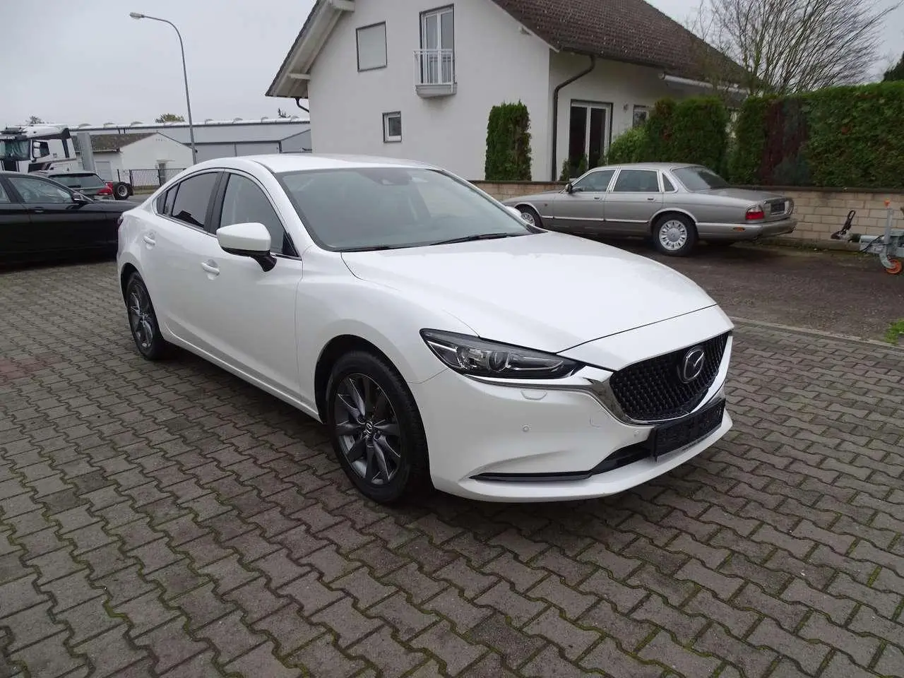 Photo 1 : Mazda 6 2018 Petrol