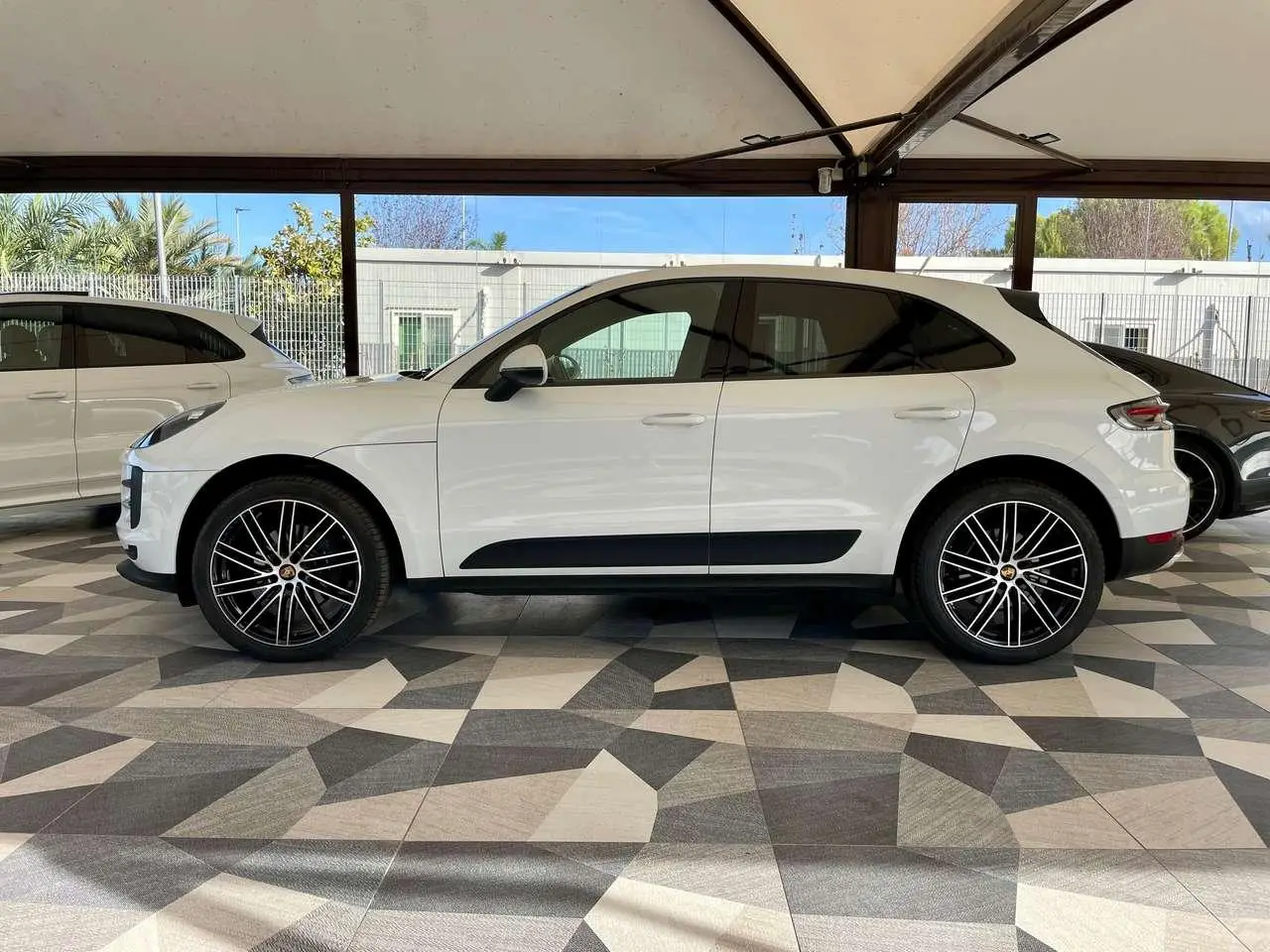 Photo 1 : Porsche Macan 2019 Petrol