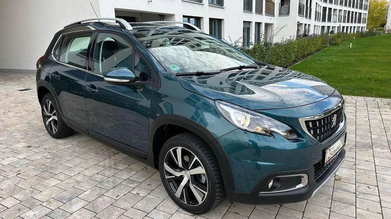 Photo 1 : Peugeot 2008 2018 Petrol