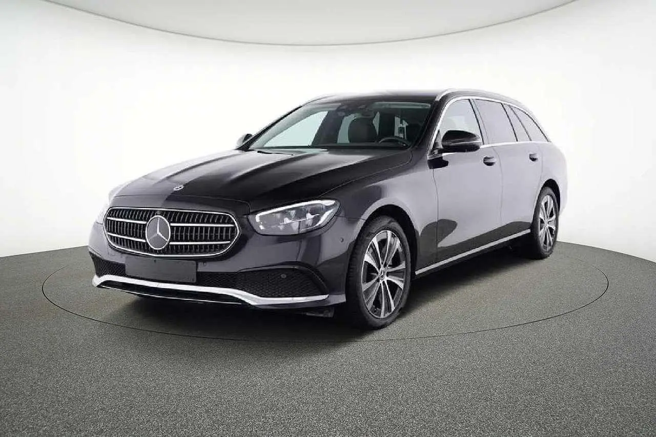 Photo 1 : Mercedes-benz Classe E 2023 Hybrid