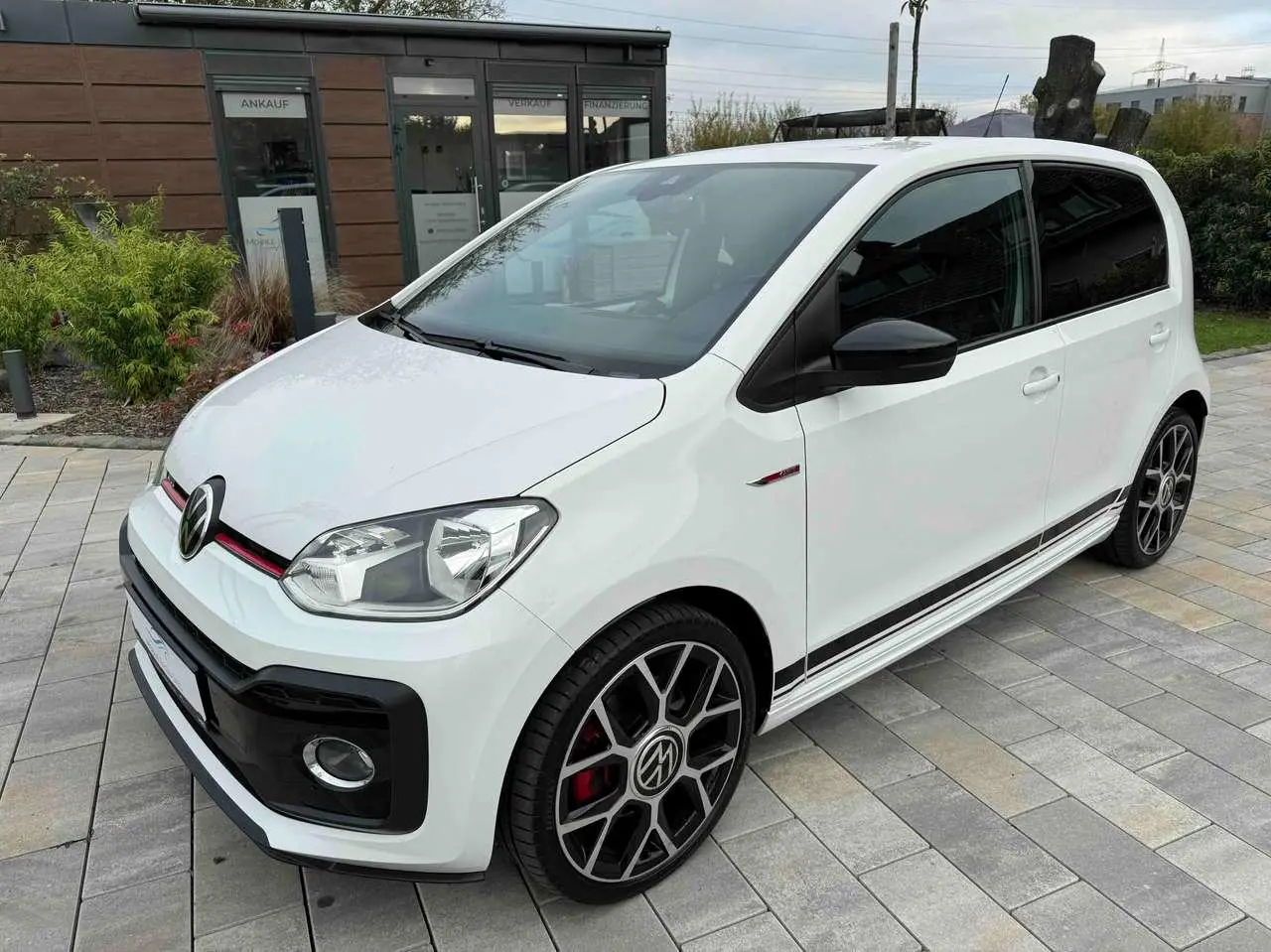 Photo 1 : Volkswagen Up! 2021 Petrol