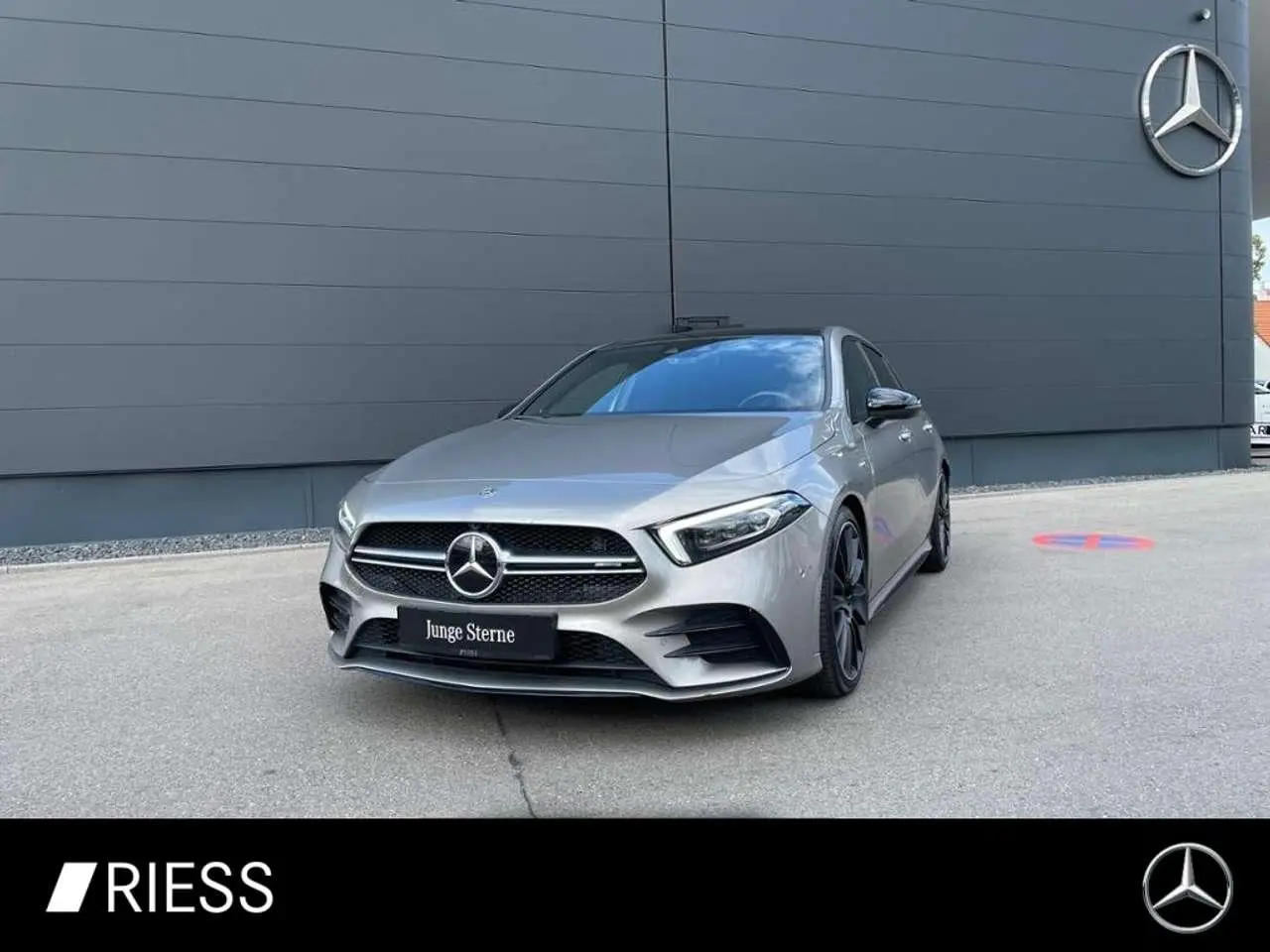 Photo 1 : Mercedes-benz Classe A 2020 Petrol