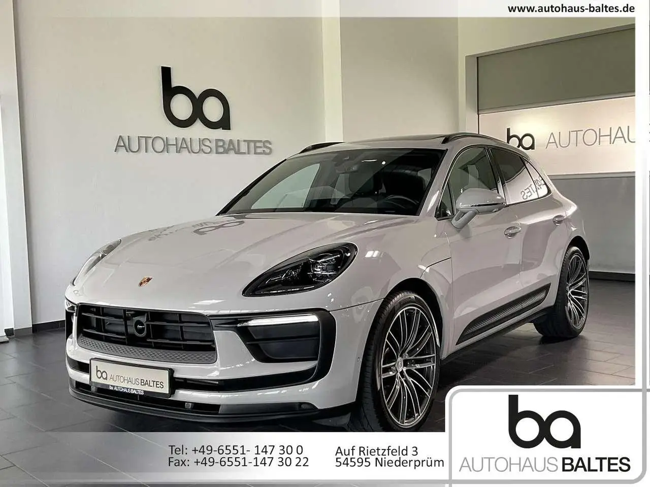 Photo 1 : Porsche Macan 2024 Petrol