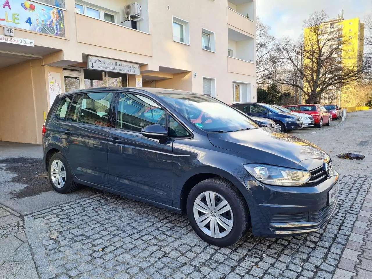 Photo 1 : Volkswagen Touran 2017 Petrol