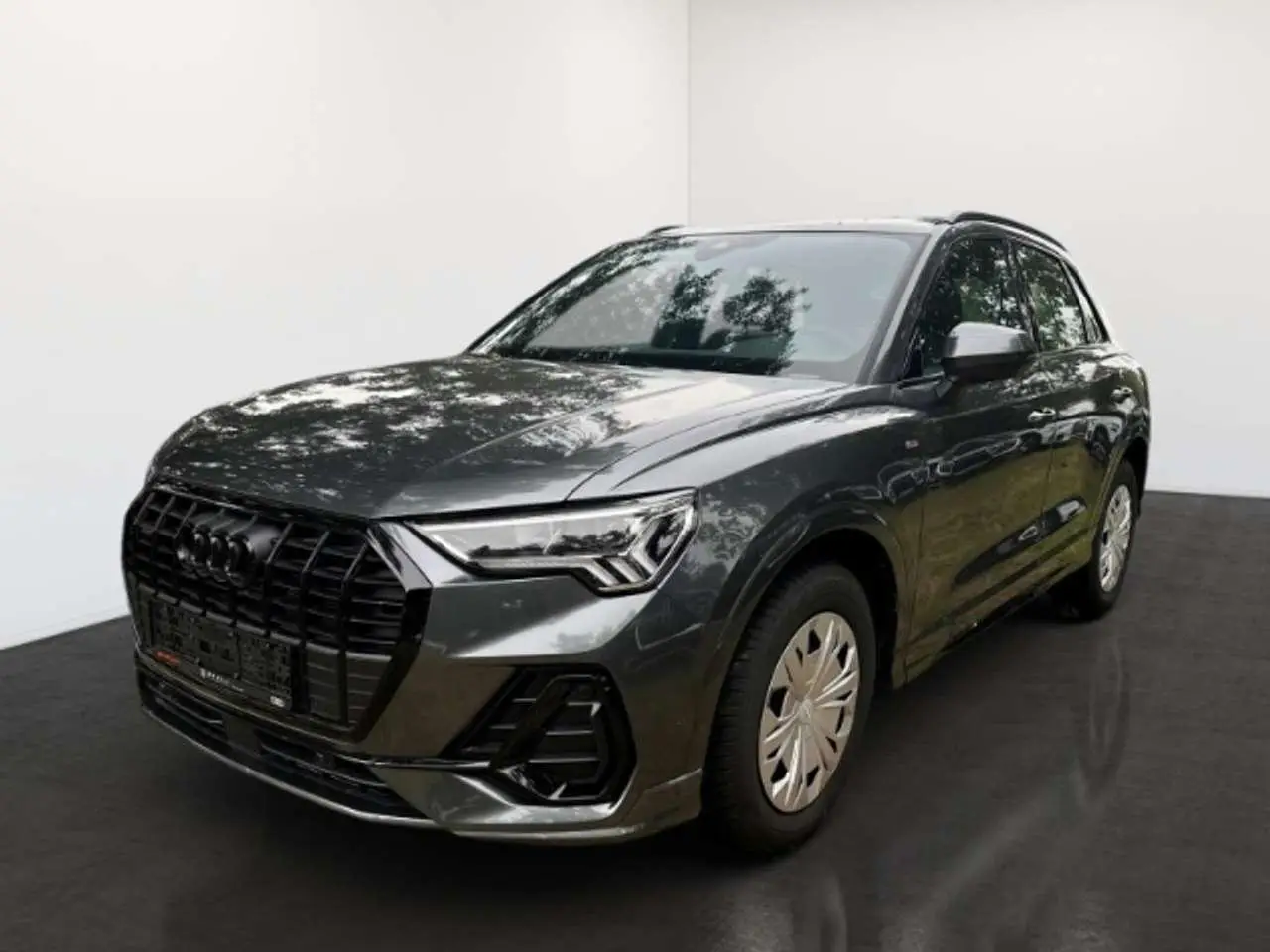 Photo 1 : Audi Q3 2023 Essence