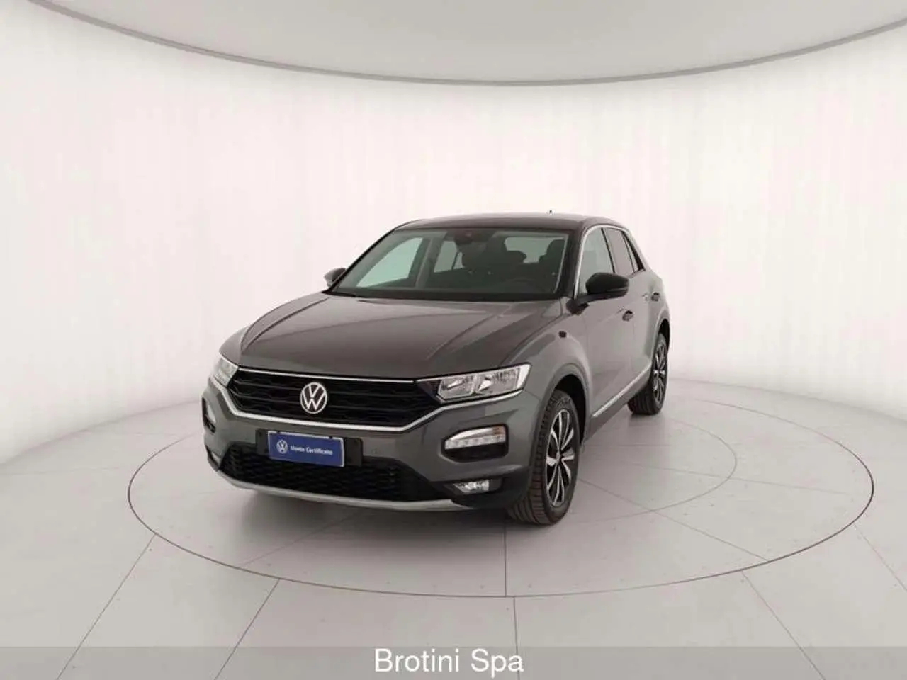 Photo 1 : Volkswagen T-roc 2021 Essence