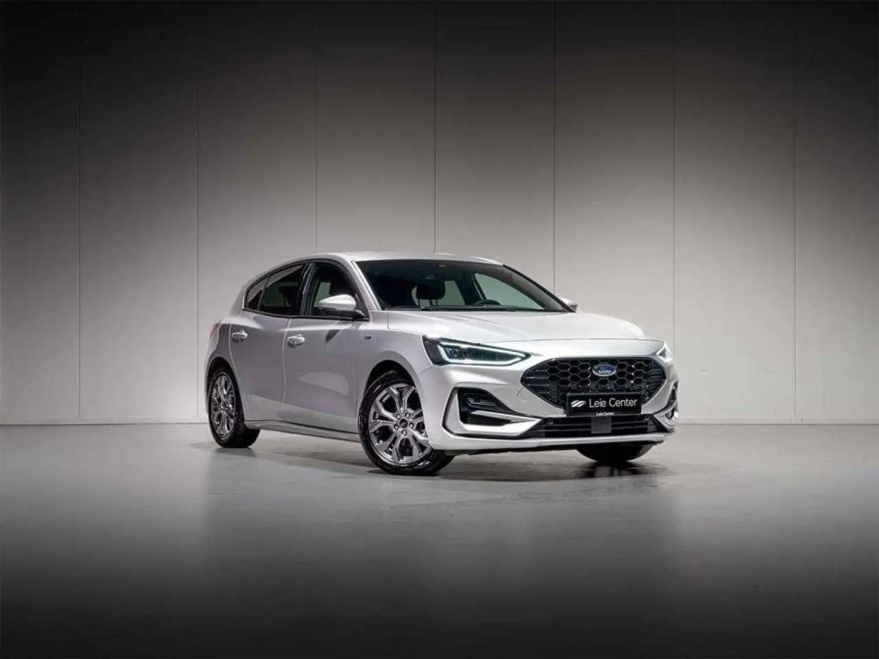 Photo 1 : Ford Focus 2023 Petrol