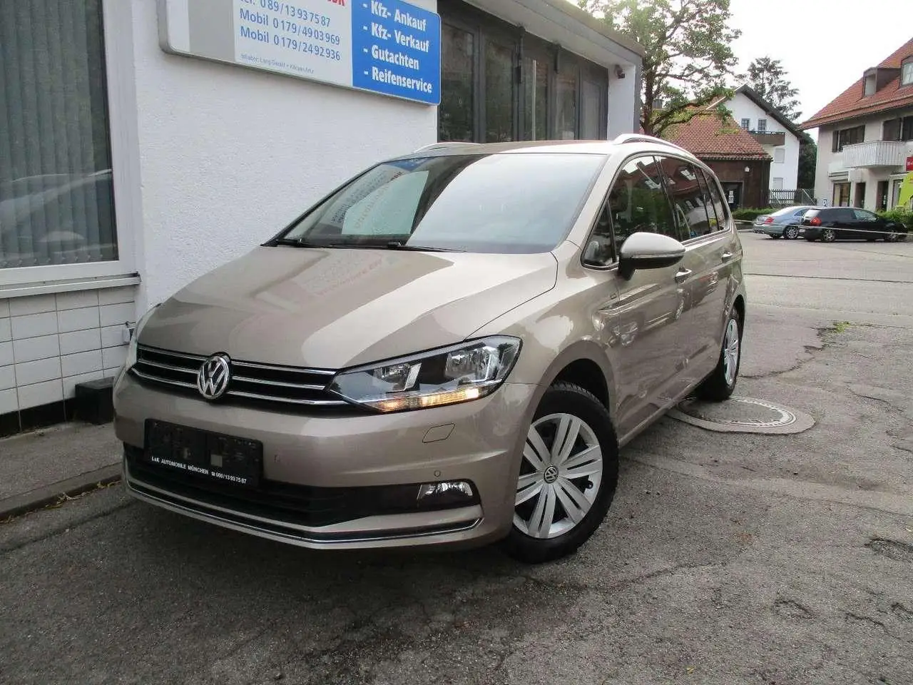 Photo 1 : Volkswagen Touran 2018 Essence