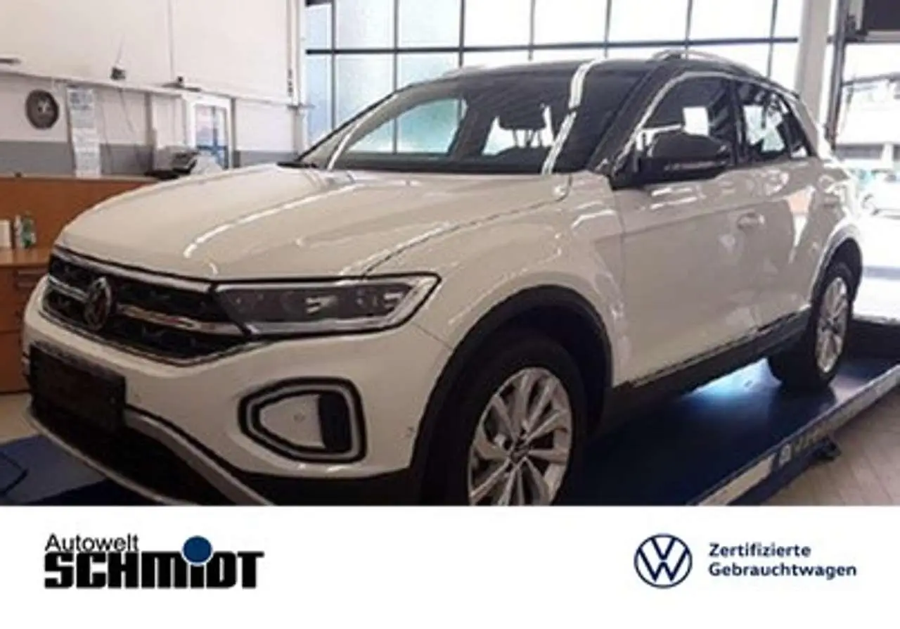 Photo 1 : Volkswagen T-roc 2023 Petrol