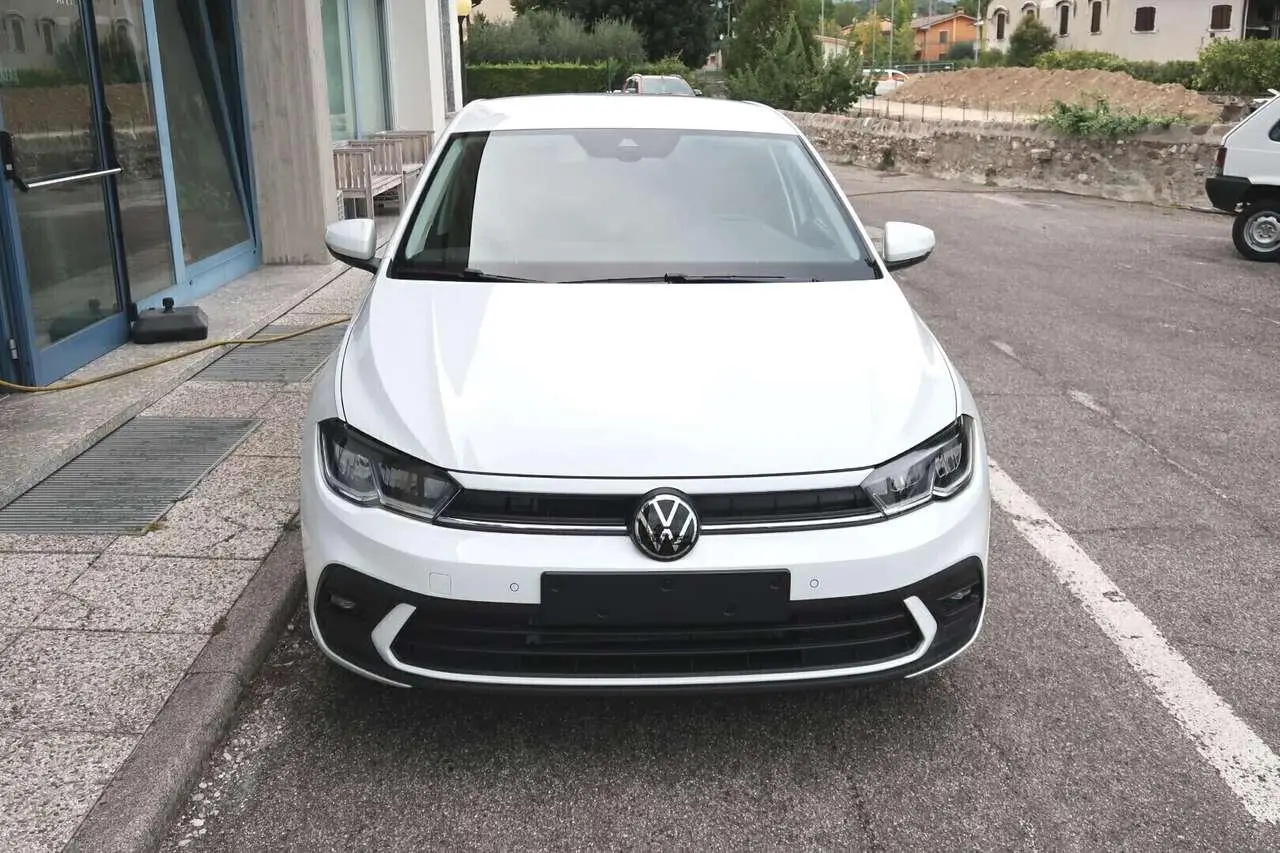 Photo 1 : Volkswagen Polo 2023 Petrol