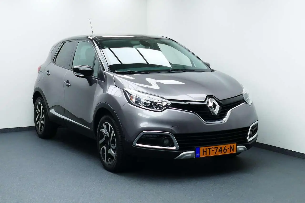 Photo 1 : Renault Captur 2016 Petrol