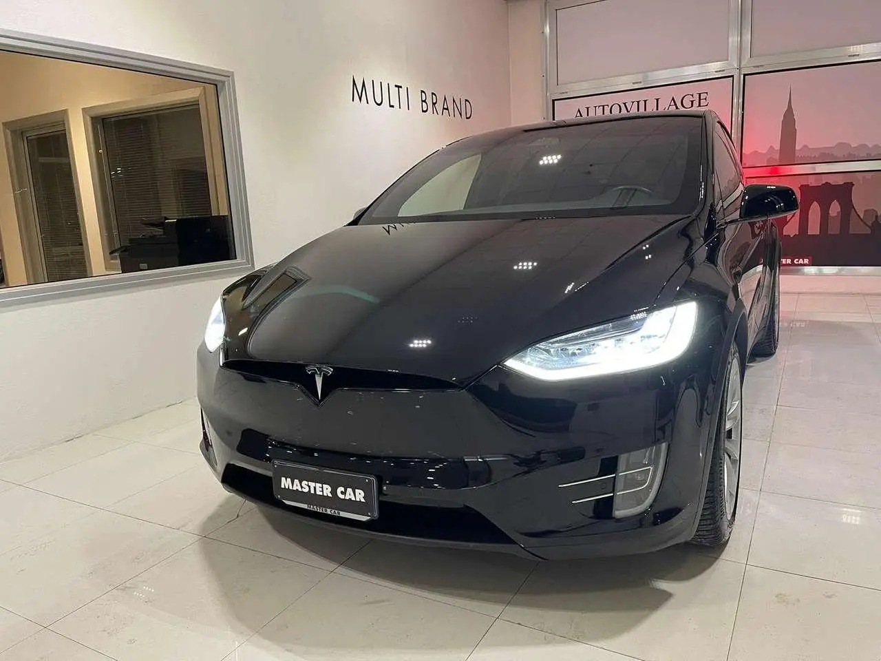 Photo 1 : Tesla Model X 2018 Électrique